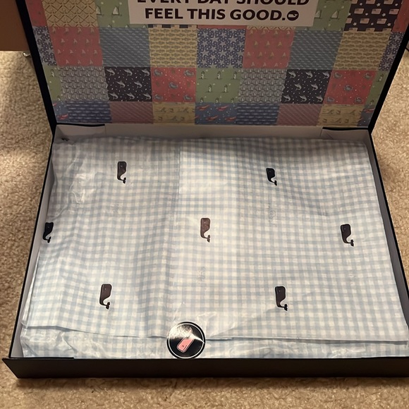 Vineyard Vines Silk Shirtdress - Picture 8 of 8